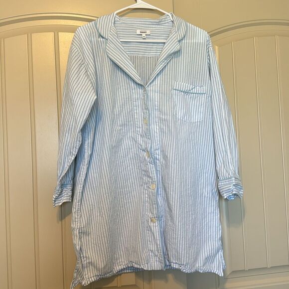 Women’s Marigot Amboise Nightshirt | Medium | Sky Stripe - Picture 3 of 9